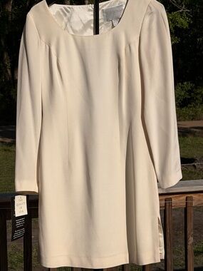 Vintage Hugo Buscati Cream Long-Sleeve Shift Dress Size 4 NWT Minimalist Luxury
